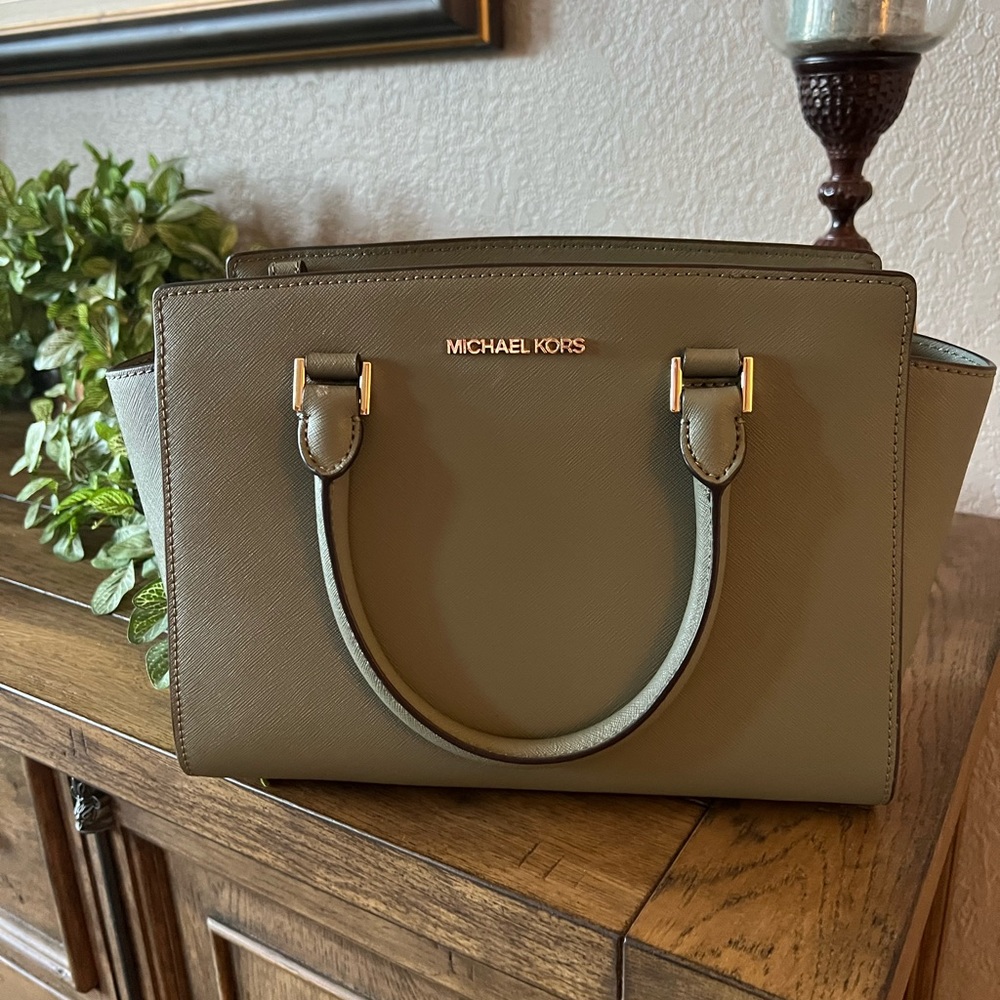 Michael Kors 💚